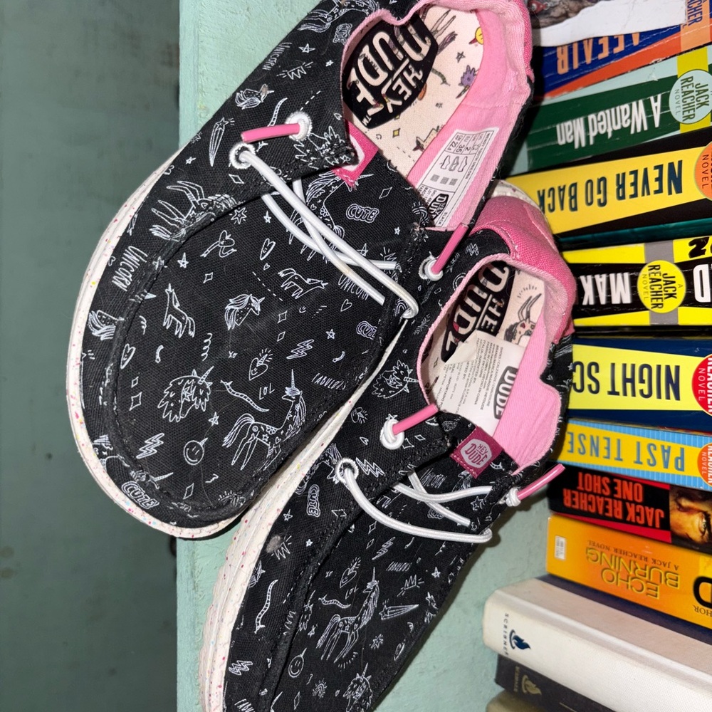 Hey Dude Kids Black and Pink Sneakers